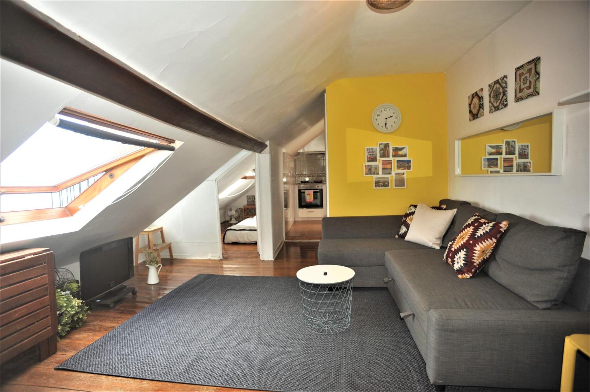 Santos - Upper Loft With River View * Lisboa