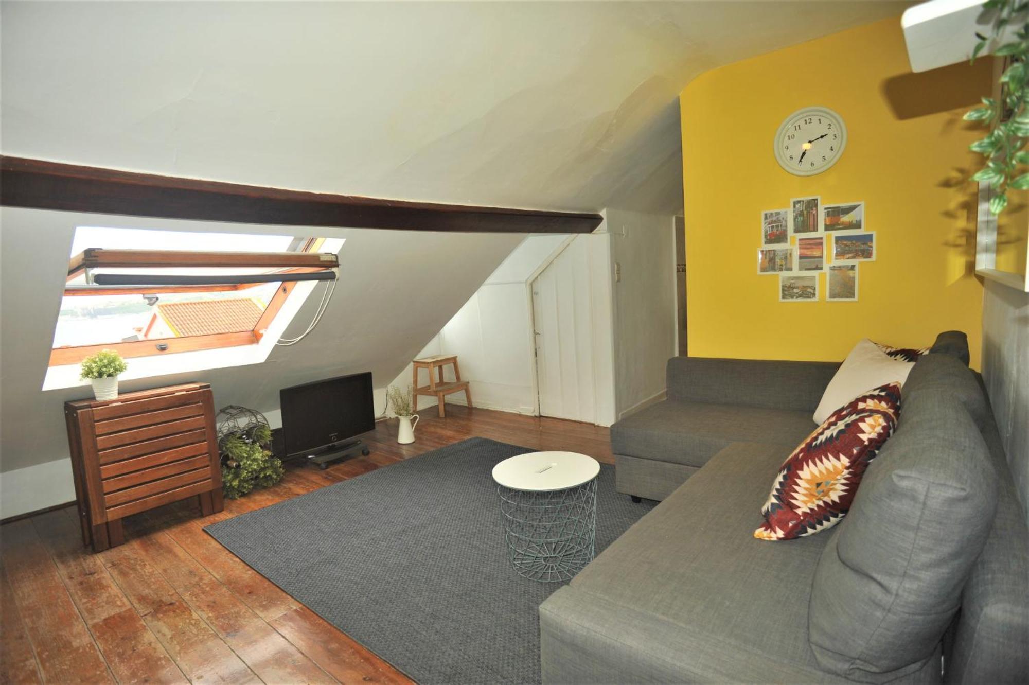 Santos - Upper Loft With River View